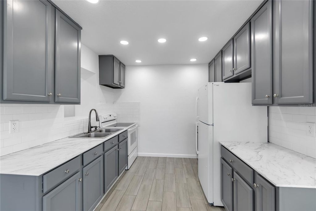 Photo of 2701 13th Street W, Palmetto, FL 34221 (MLS # A4669658)