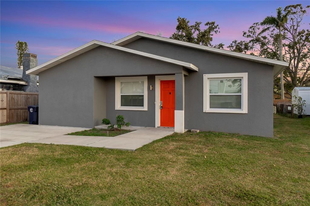 Photo of 2701 13th Street W, Palmetto, FL 34221 (MLS # A4669658)