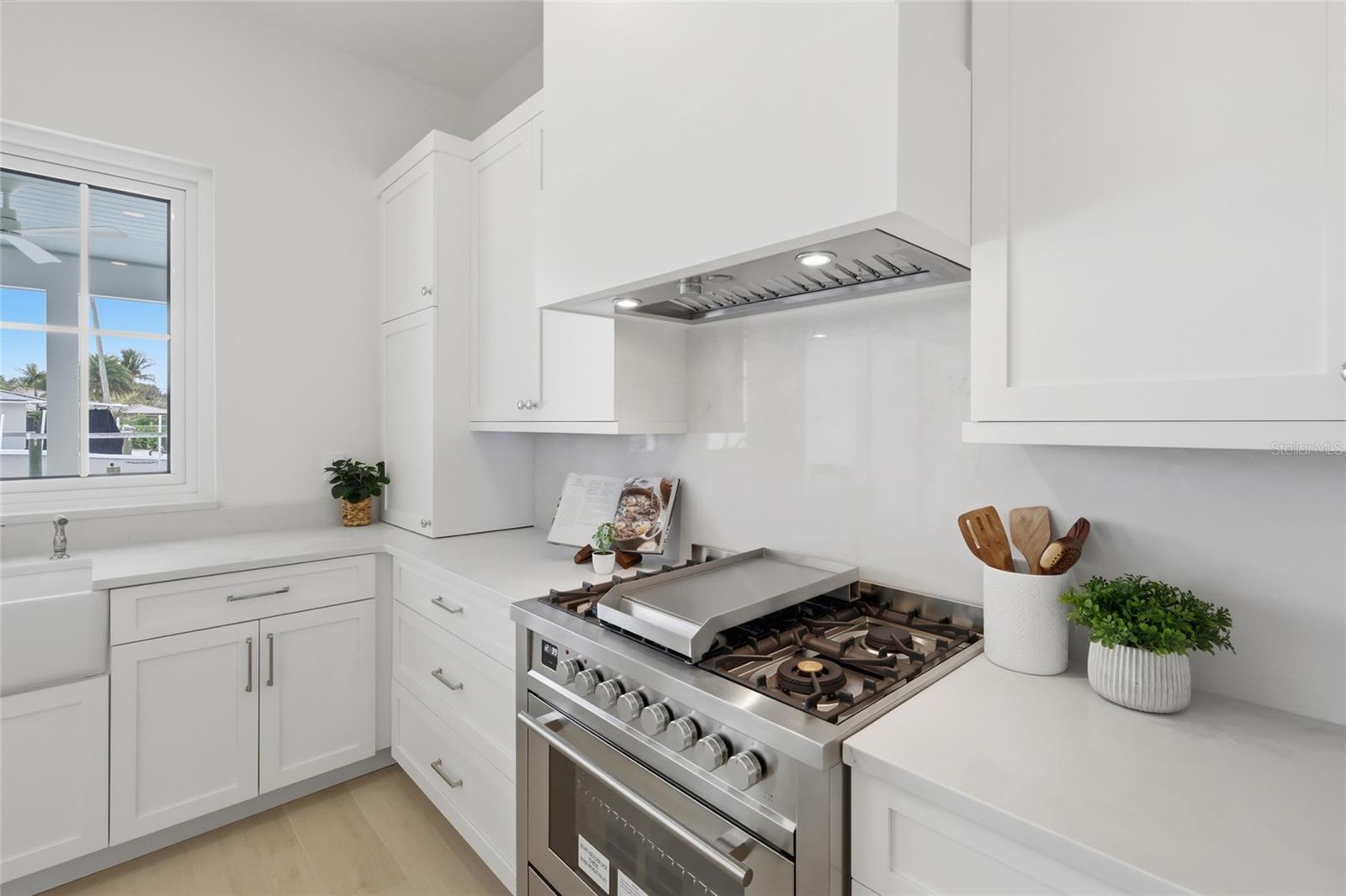 KEY ROYALE 15TH ADD - Residential