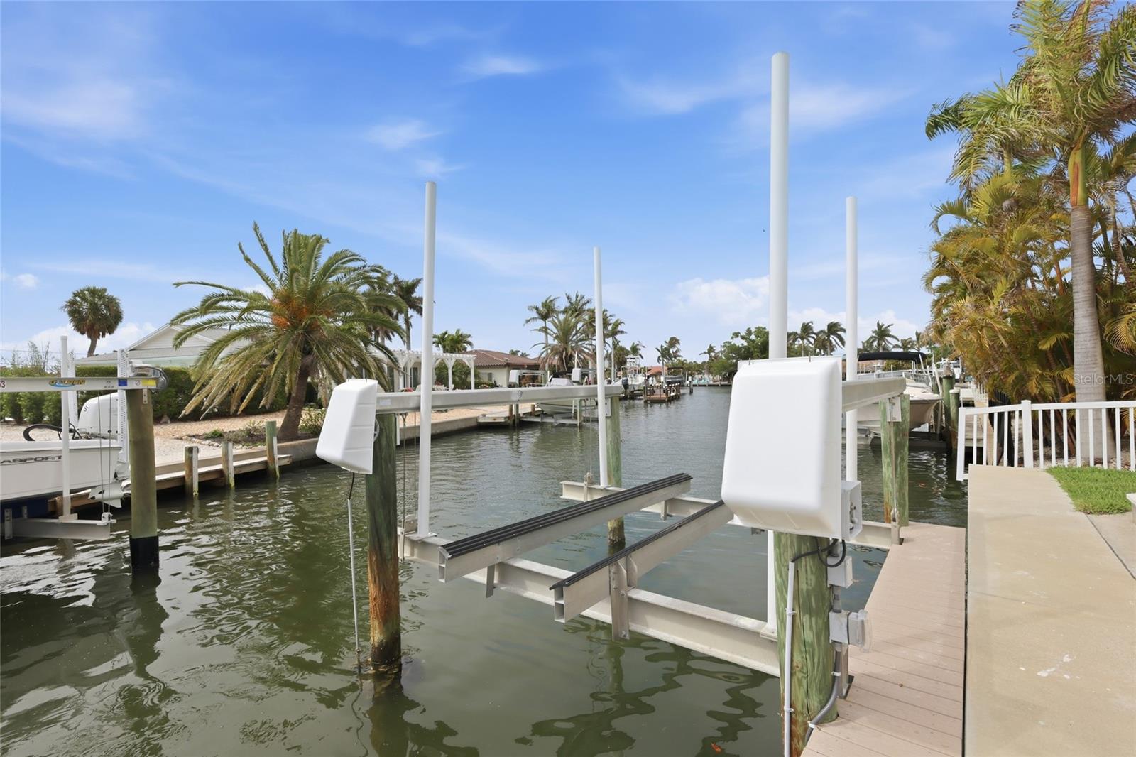 KEY ROYALE 15TH ADD - Residential