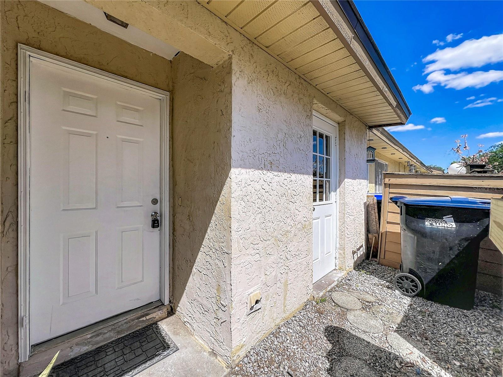 CREEKSIDE VILLAS AT MEADOW WOODS - Residential