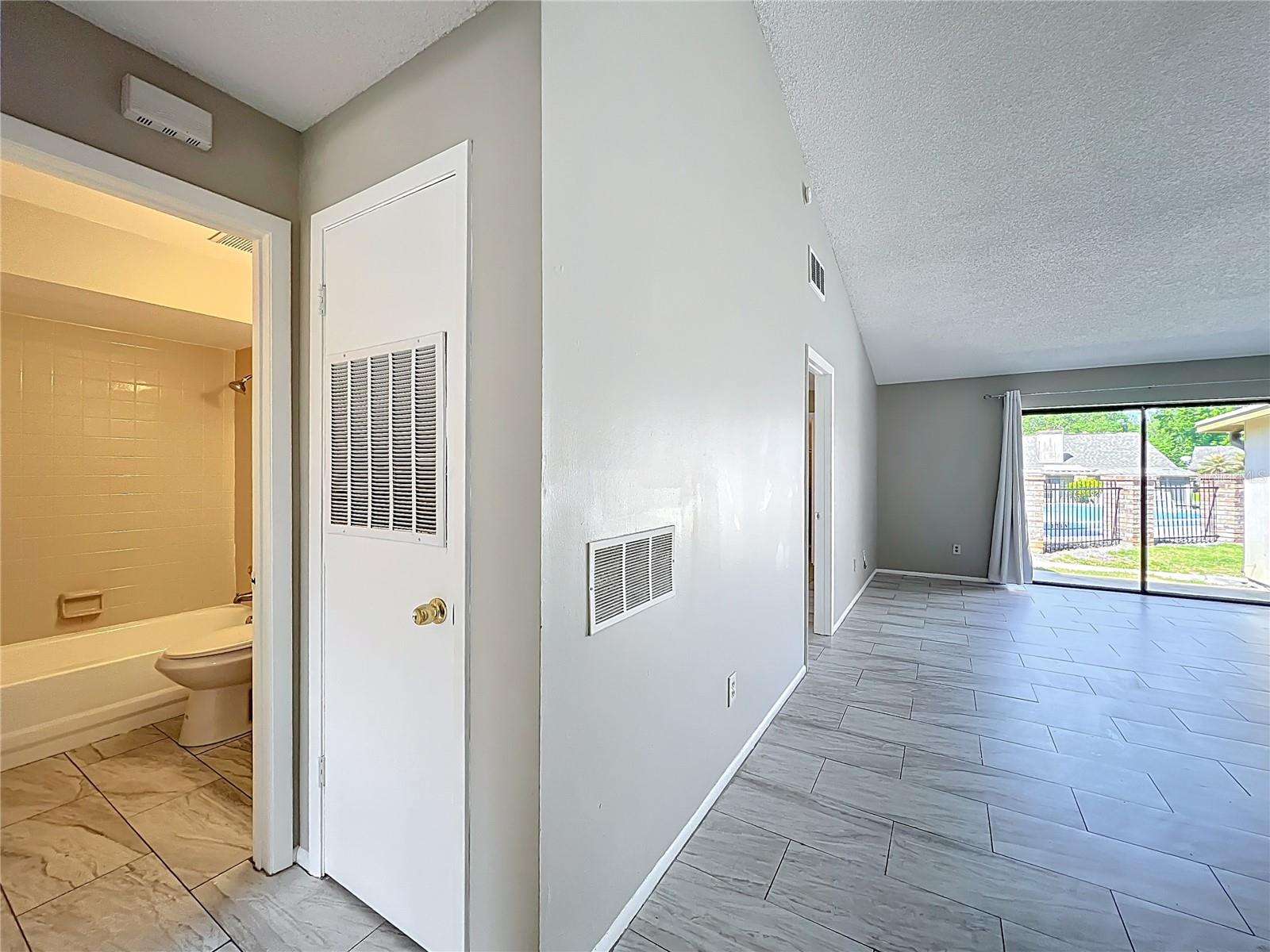 CREEKSIDE VILLAS AT MEADOW WOODS - Residential