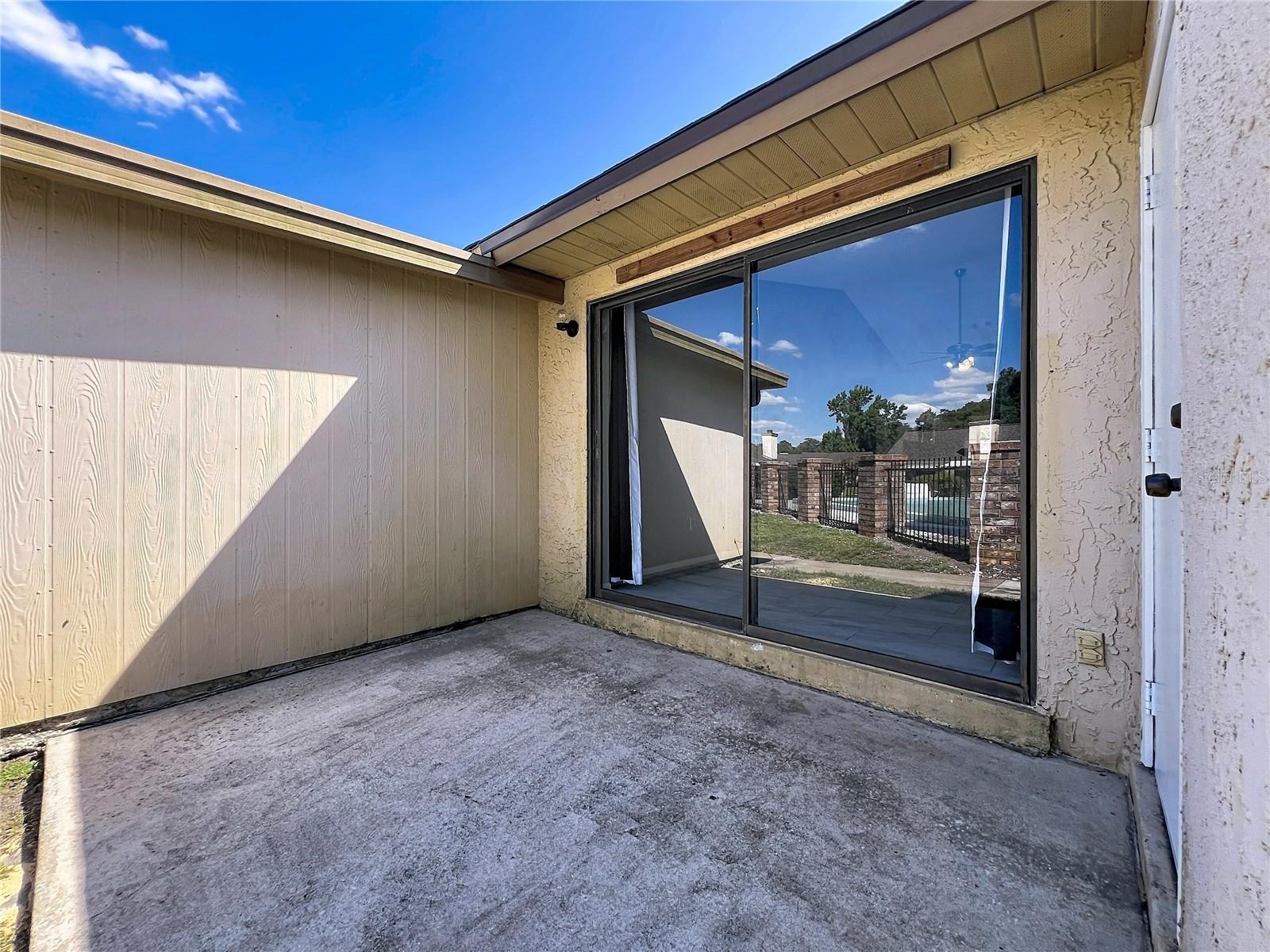 CREEKSIDE VILLAS AT MEADOW WOODS - Residential