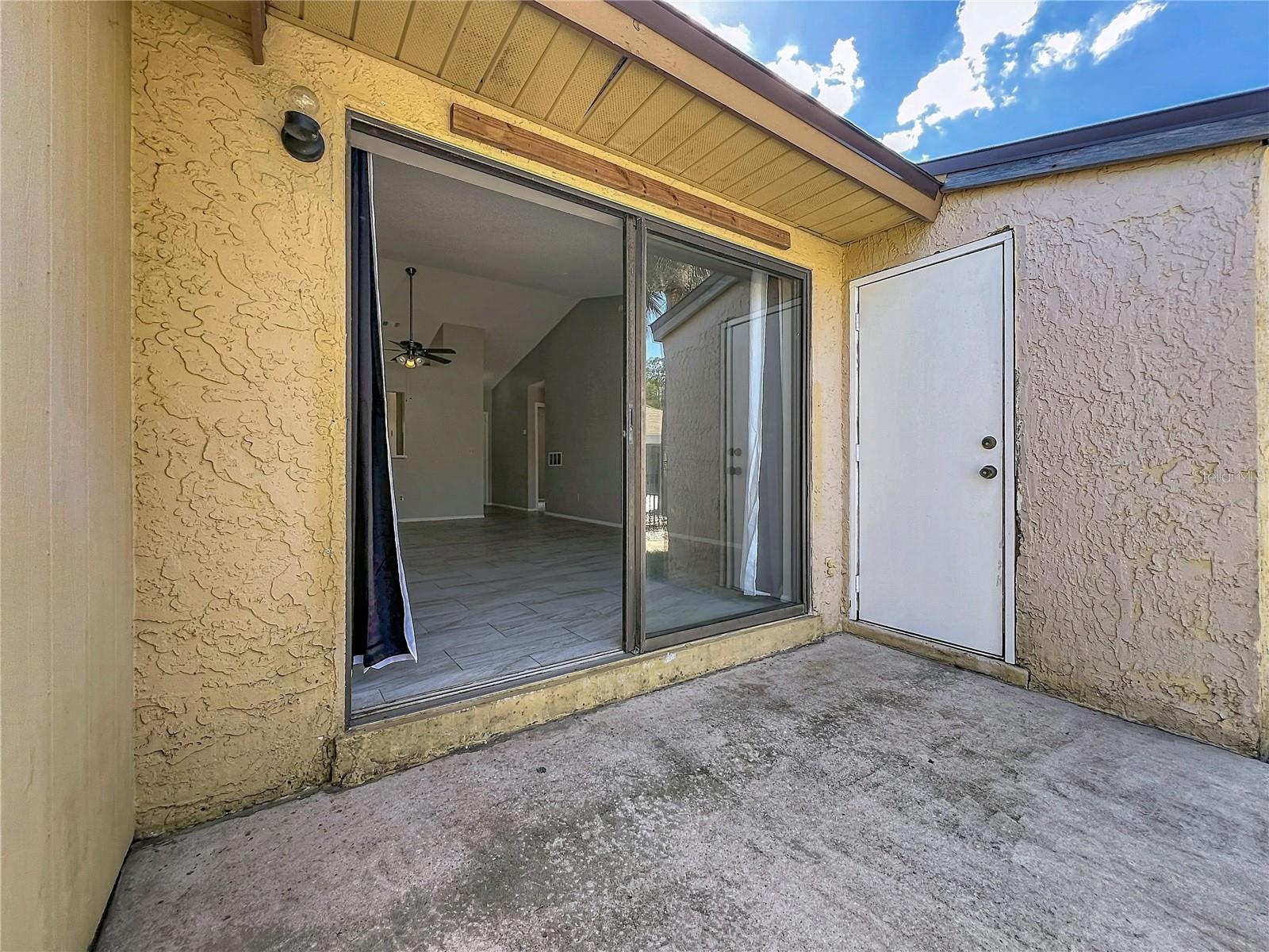 CREEKSIDE VILLAS AT MEADOW WOODS - Residential