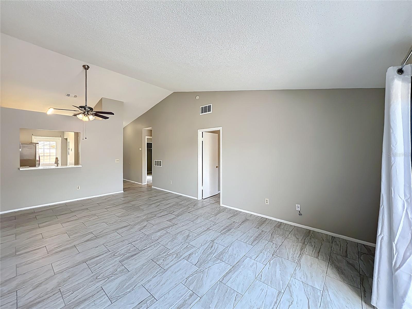 CREEKSIDE VILLAS AT MEADOW WOODS - Residential