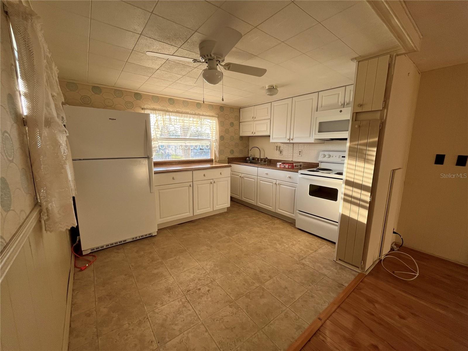 BONITA VILLAGE - Residential Lease