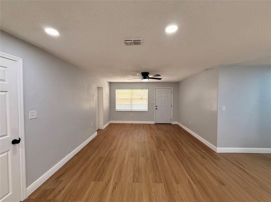 Photo of 1617 Long Lane, Apopka, FL 32703 (MLS # O6402474)