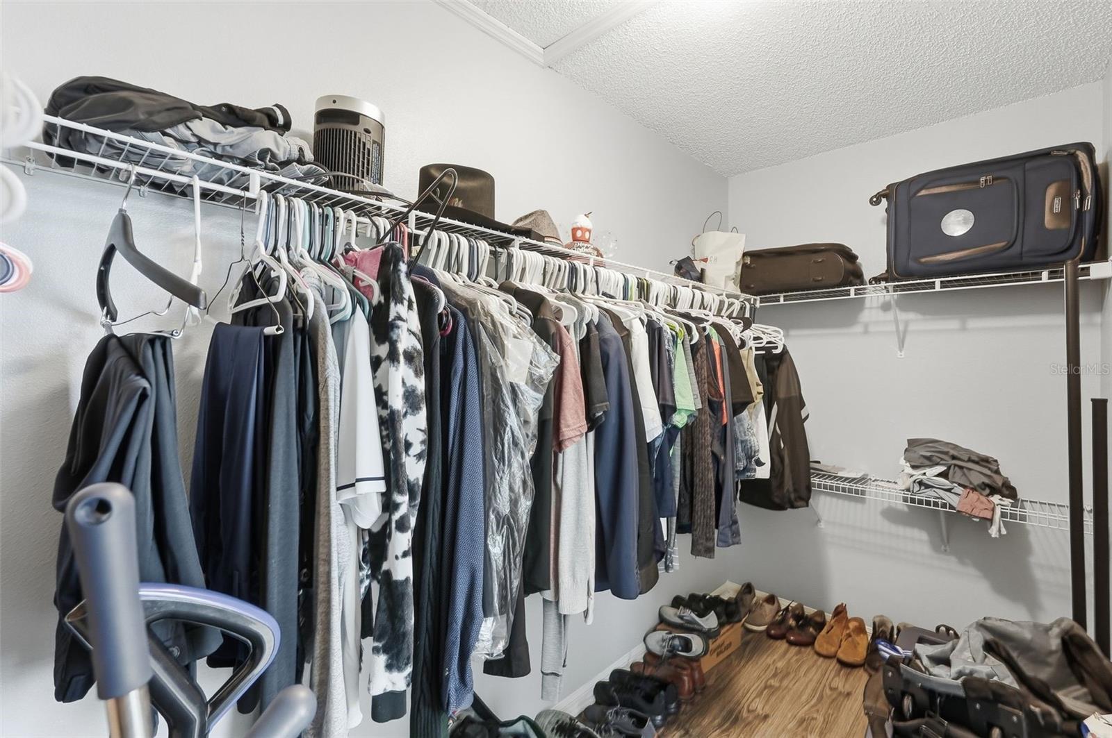 EASTLAKE OAKS - Residential