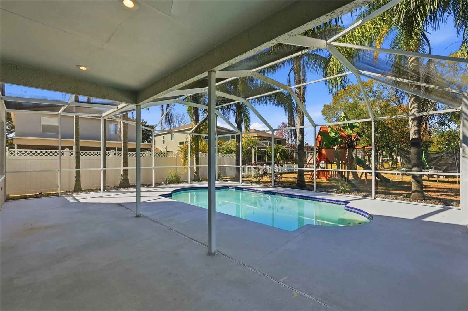 EASTLAKE OAKS - Residential