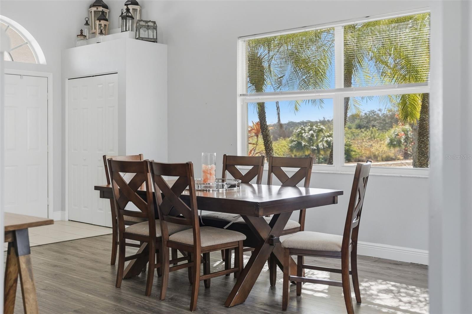 EASTLAKE OAKS - Residential