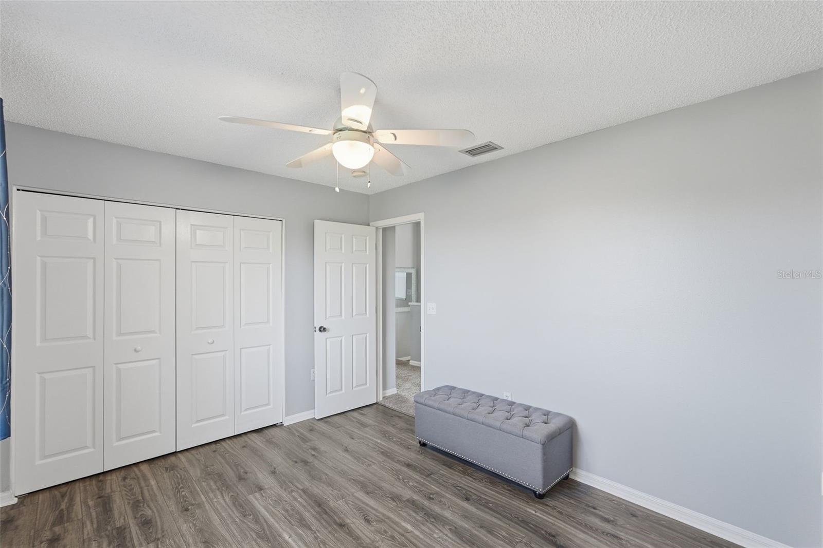 EASTLAKE OAKS - Residential