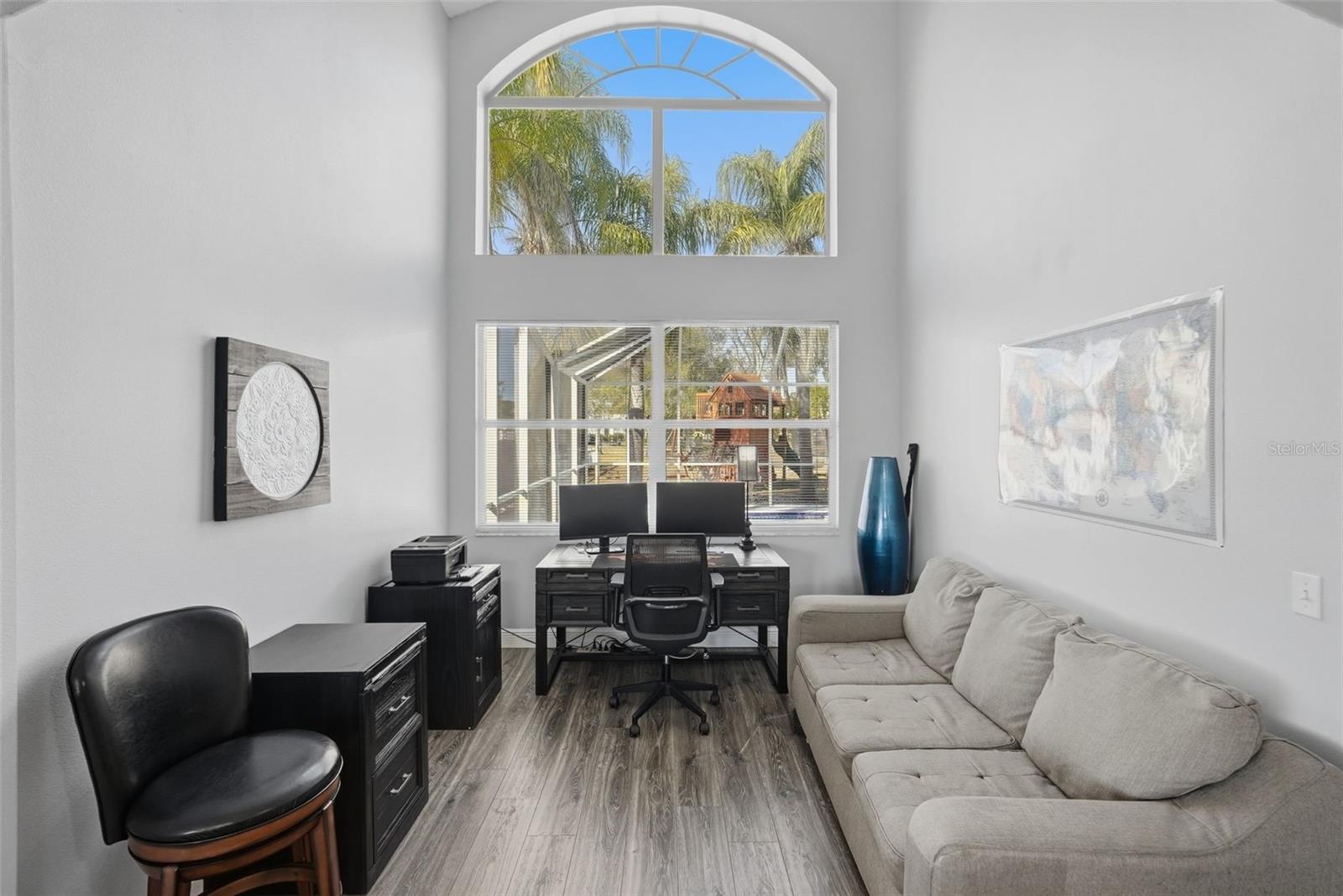 EASTLAKE OAKS - Residential