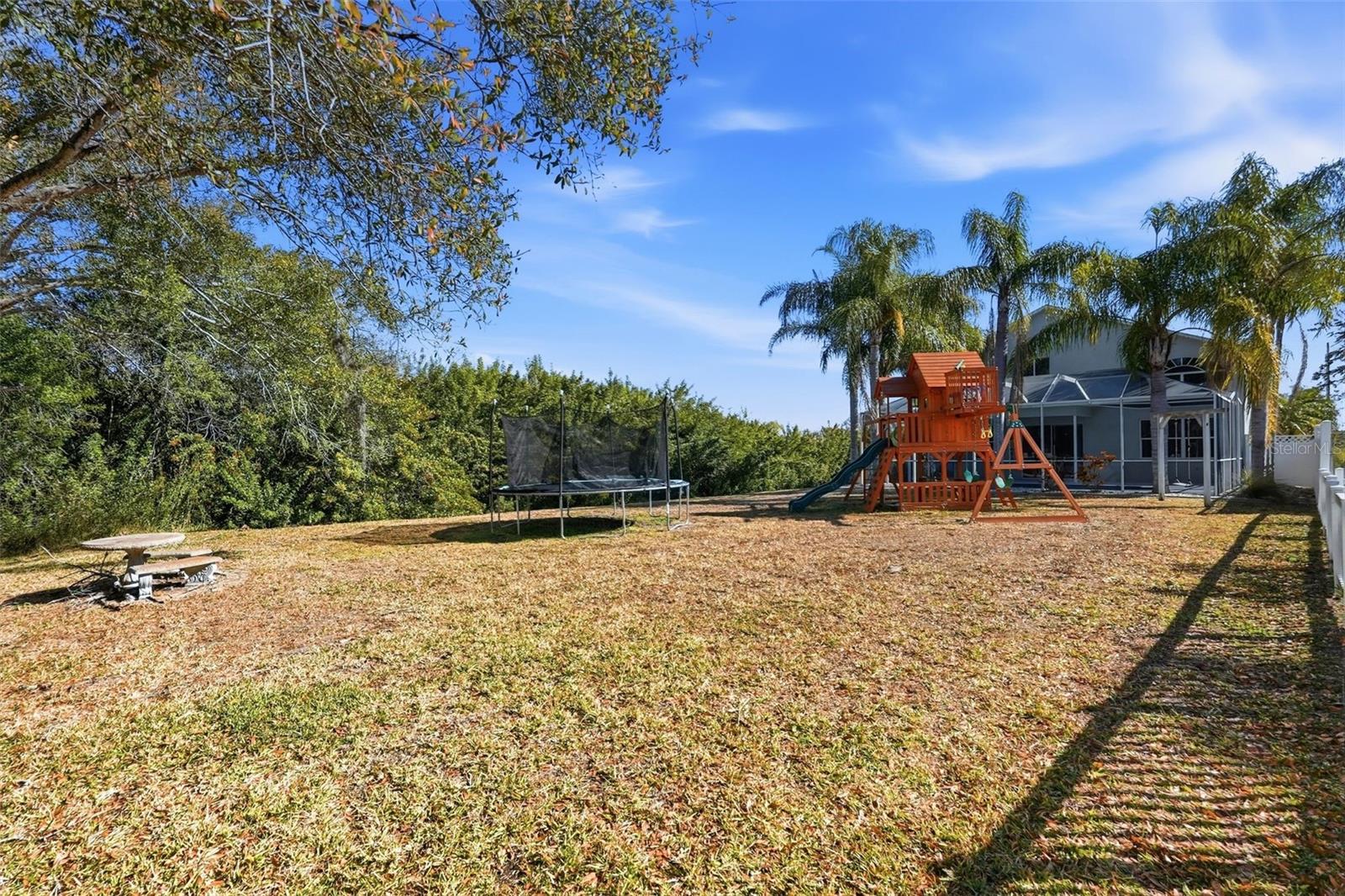 EASTLAKE OAKS - Residential