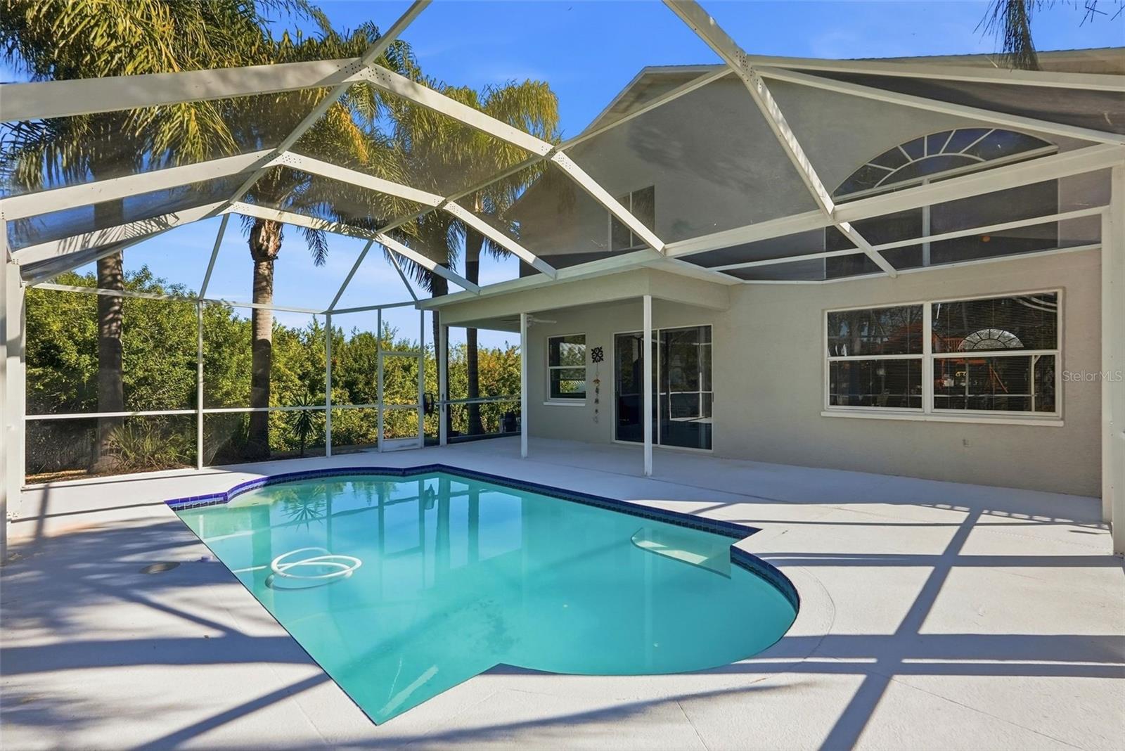 EASTLAKE OAKS - Residential