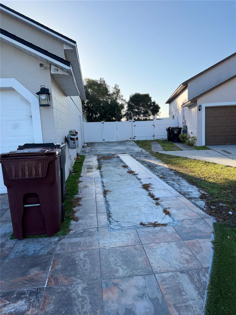 9925 WHEATBERRY COURT