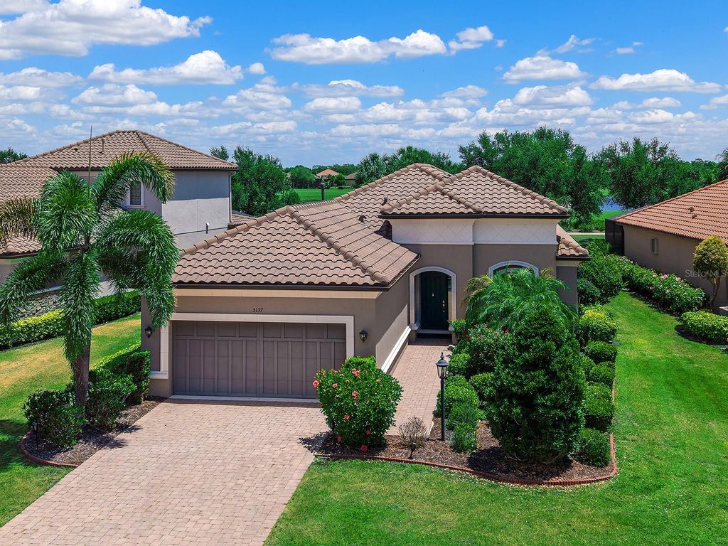 Photo of 5137 Napoli Run, Bradenton, FL 34211 (MLS # A4691033)