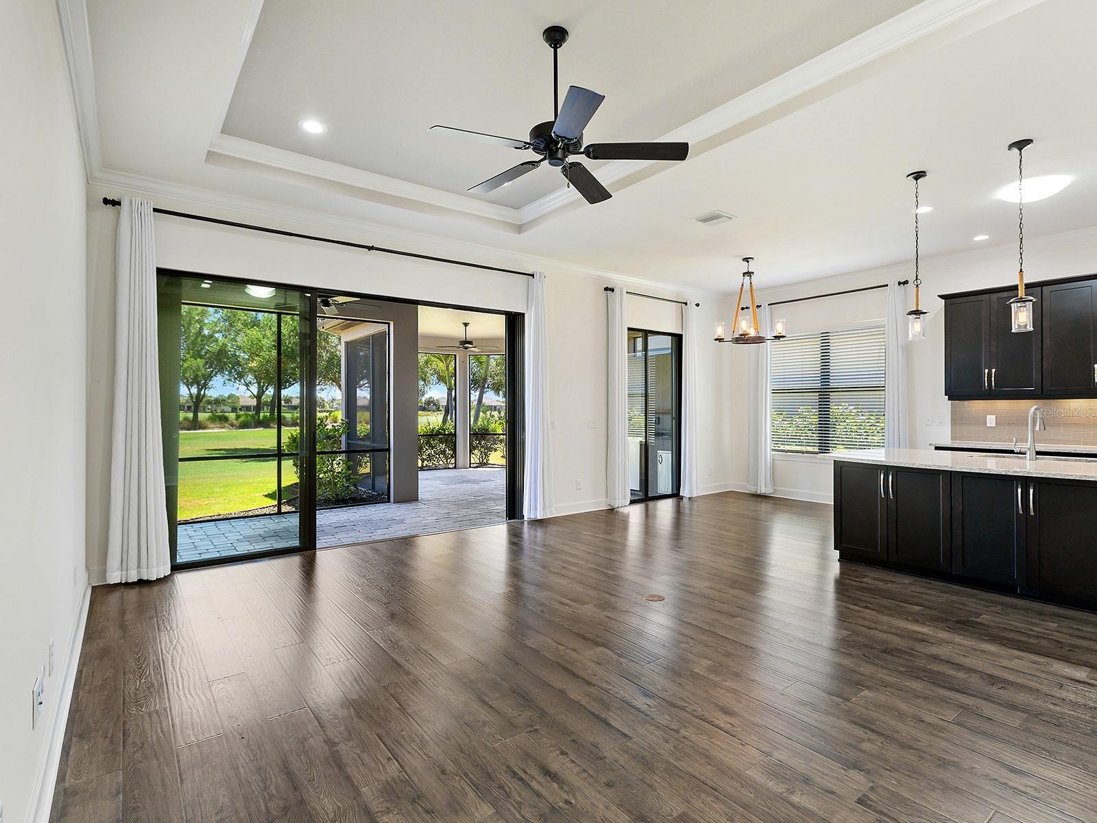 ESPLANADE AT LAKEWOOD RANCH - Residential