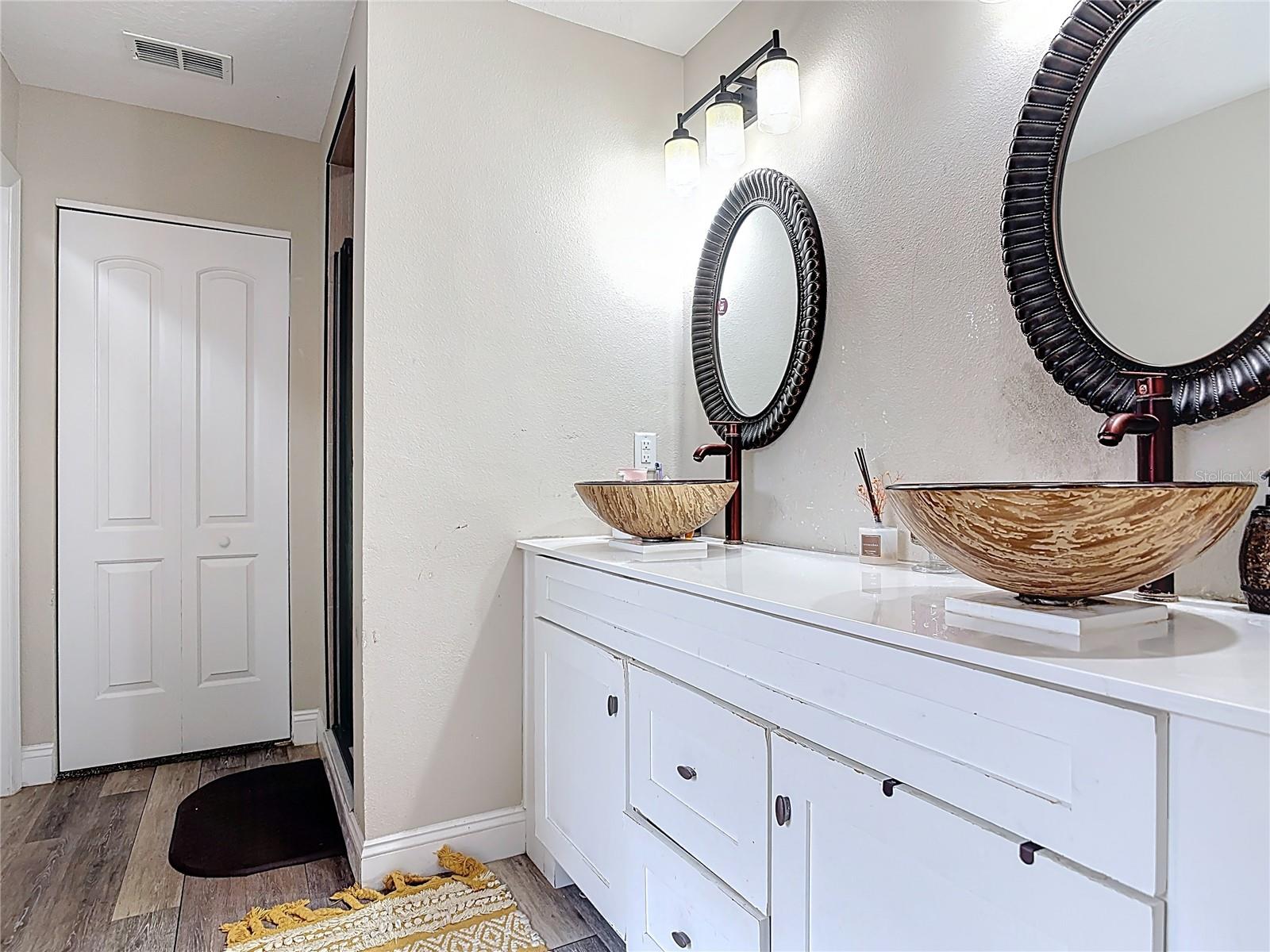 RIVIERA ESTATES - Residential