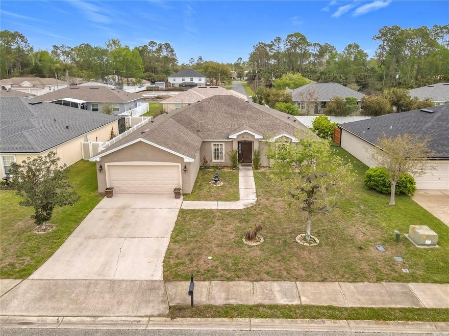 Welcome to 10 Riviera Ct in beautiful Palm Coast, Florida! This spacious 5-bedroom, 3-bathroom home offers the perfect blend of comfort, style, and location — just under 13 miles from the beach, so you can enjoy coastal living without the coastal price.
Inside, you’ll find durable and stylish vinyl flooring flowing throughout the main living areas, creating a clean, modern feel with easy maintenance. The updated kitchen is a true highlight, featuring contemporary finishes, ample cabinet space, and plenty of room to cook, gather, and entertain.
With five generously sized bedrooms, there’s space for everyone — whether you need extra rooms for guests, a home office, or a growing household. The primary suite offers a private retreat complete with a spacious walk-in closet and an en-suite bath designed for relaxation.
Situated on a quiet cul-de-sac, this home provides both privacy and convenience, with shopping, dining, schools, and Florida’s beautiful beaches all within easy reach.
Don’t miss your opportunity to own this move-in-ready home in one of Palm Coast’s desirable locations!