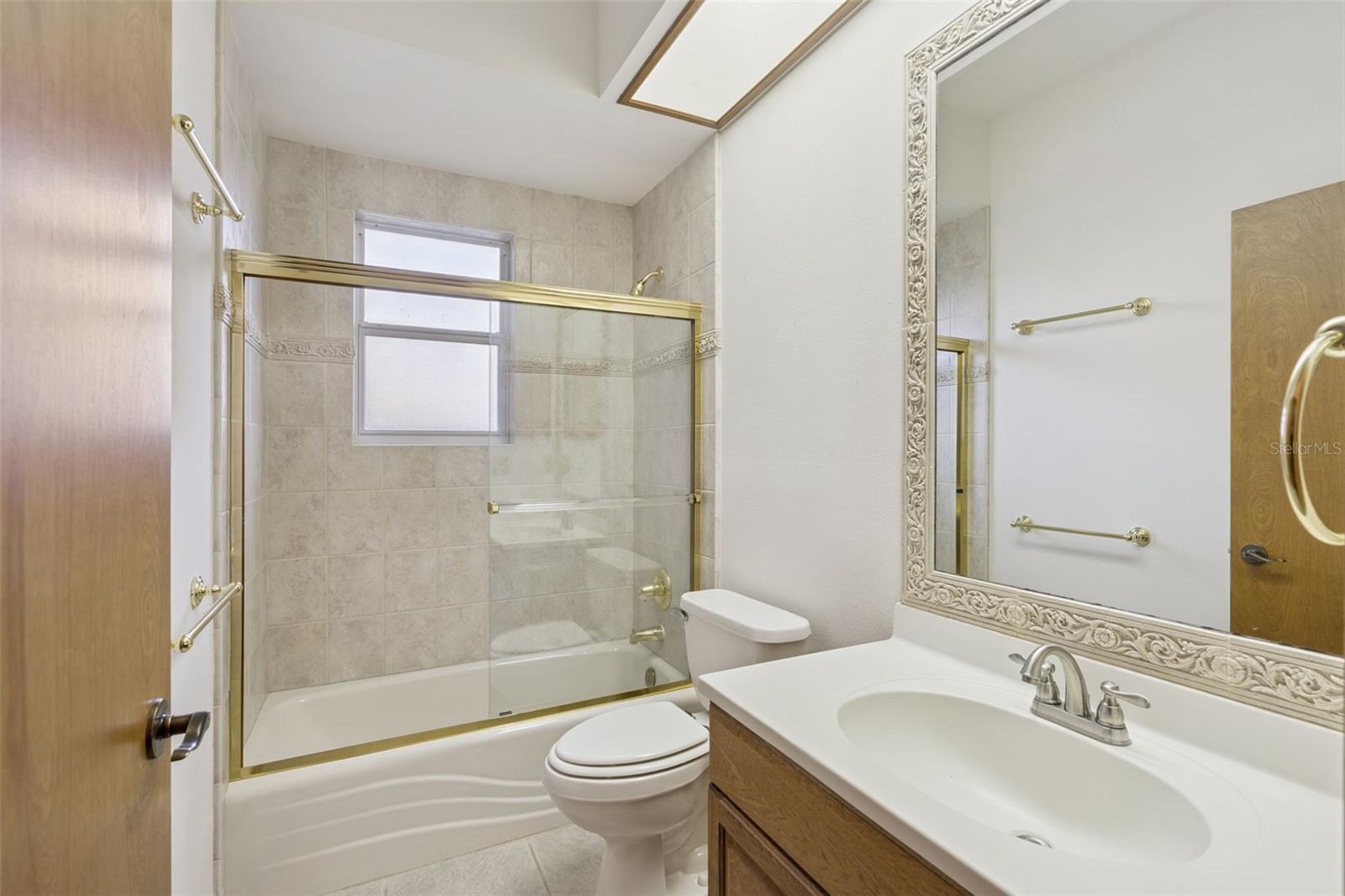 16TH FAIRWAY VILLAS - Residential