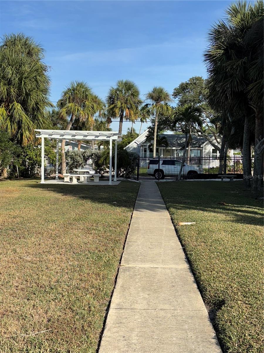 CARLOUEL SUB - Residential