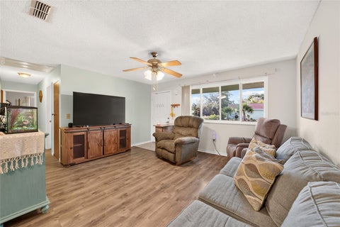 Tiny photo for 10895 SW 90th Ct, Ocala, FL 34481 (MLS # OM734479)