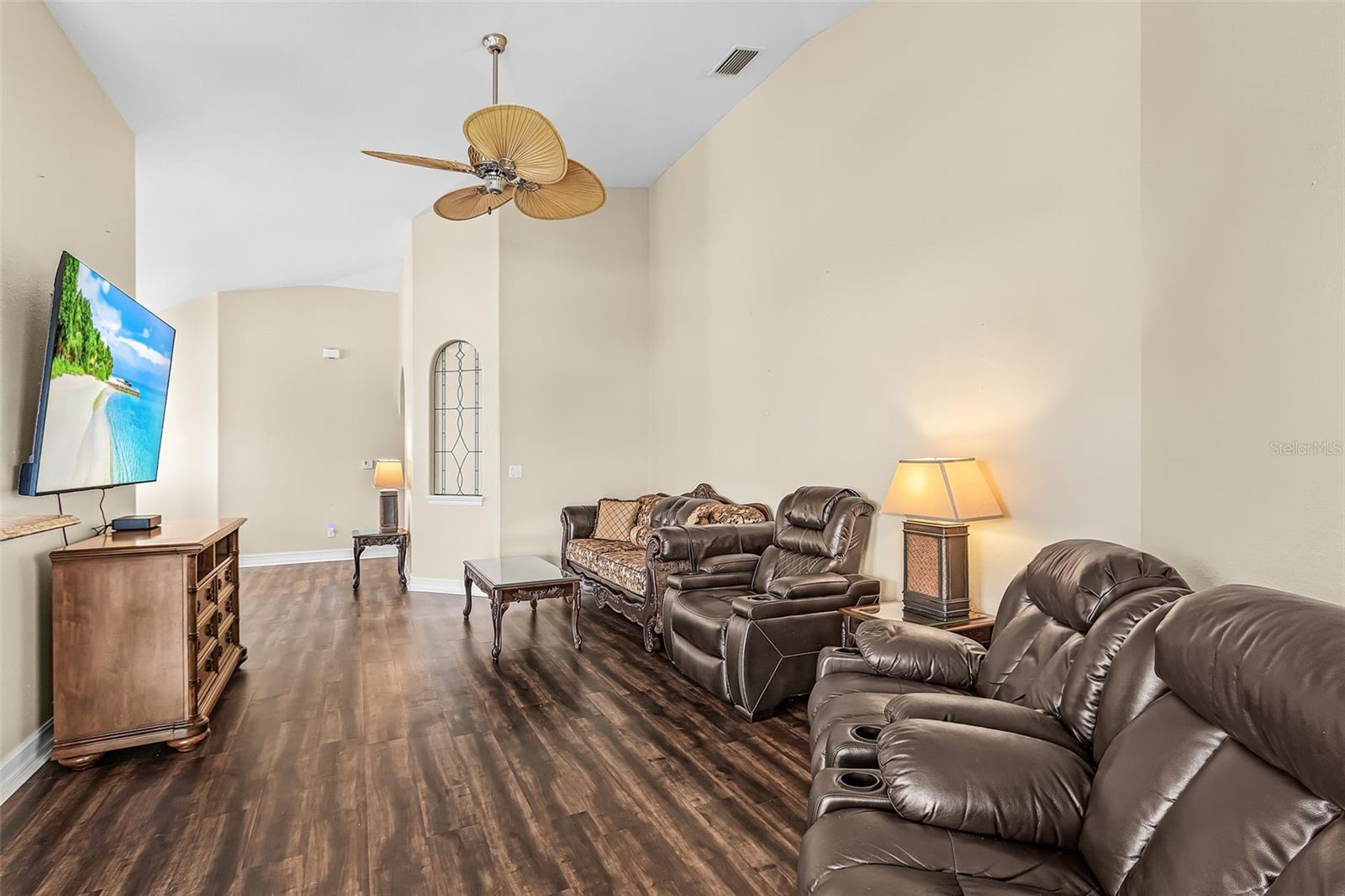 COACH HOMES AT CAPE HARBOUR - Residential