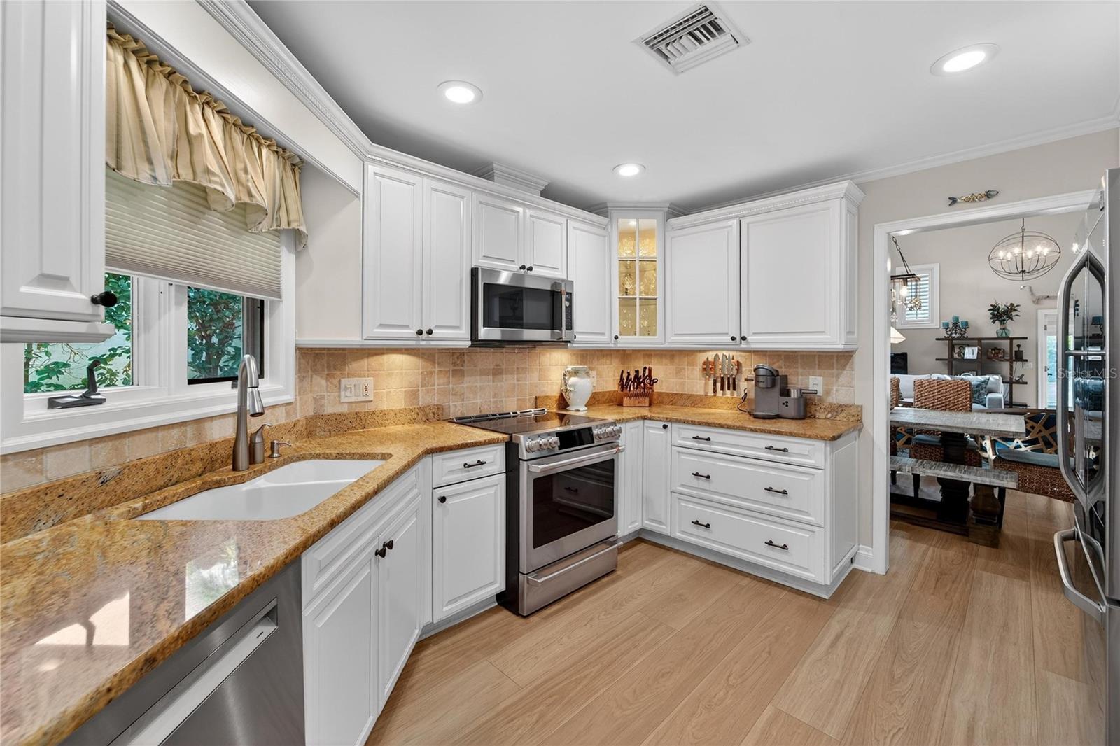 AVILA TWNHMS - Residential