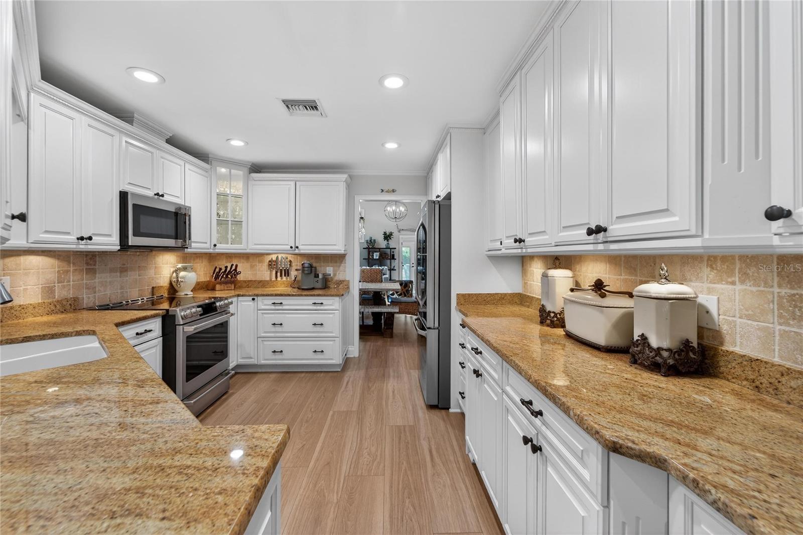 AVILA TWNHMS - Residential