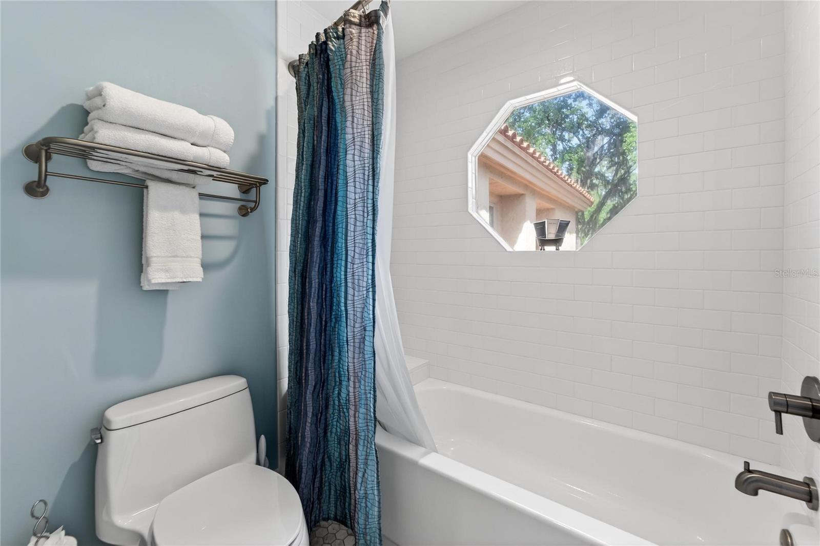 AVILA TWNHMS - Residential