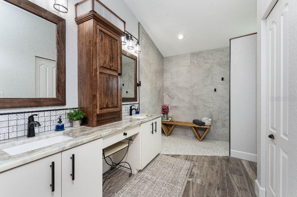 ROTONDA WEST RPB 000 0000 0770 - Residential