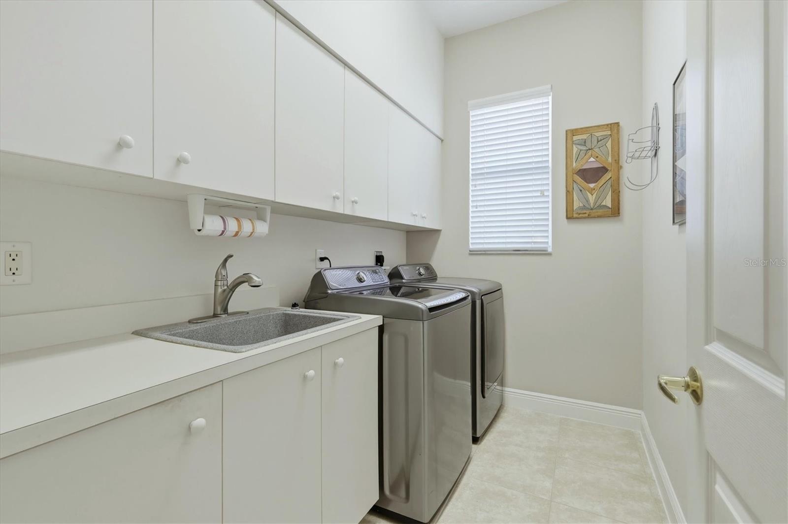 VENETIA PH 2 - Residential