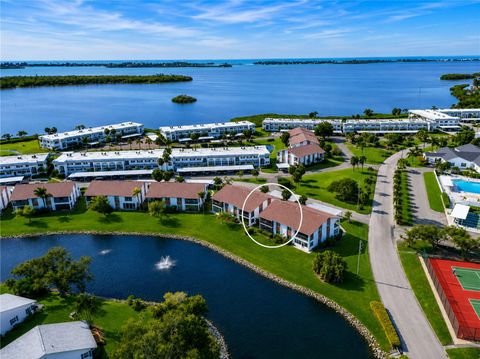 Photo of 4853 Independence Drive, Bradenton, FL 34210 (MLS # A4694686)