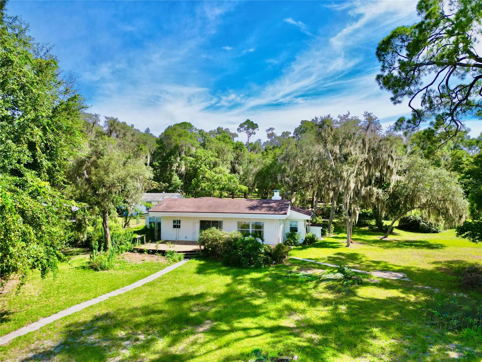 LAKE MCMEEKIN - Residential