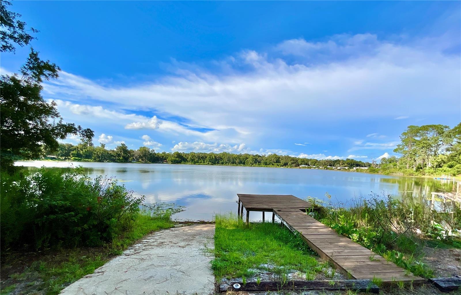 LAKE MCMEEKIN - Residential