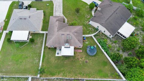 A home in WINTER HAVEN