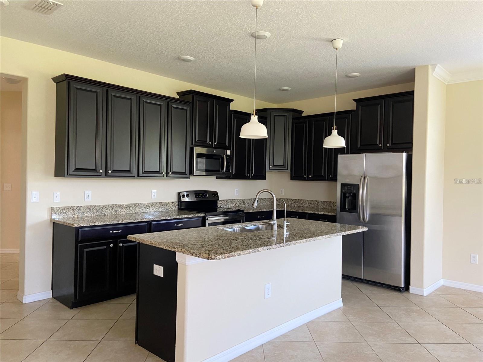 BRANDON POINTE PH 4 PRCL - Residential Lease