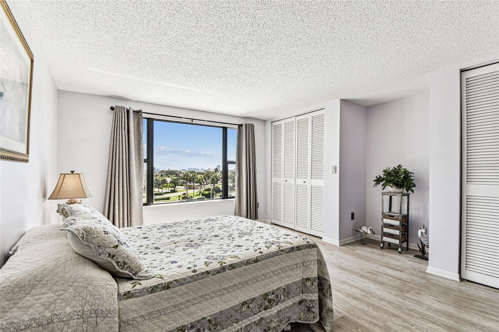 SEA ISLAND SOUTH 4 CONDO - Residential