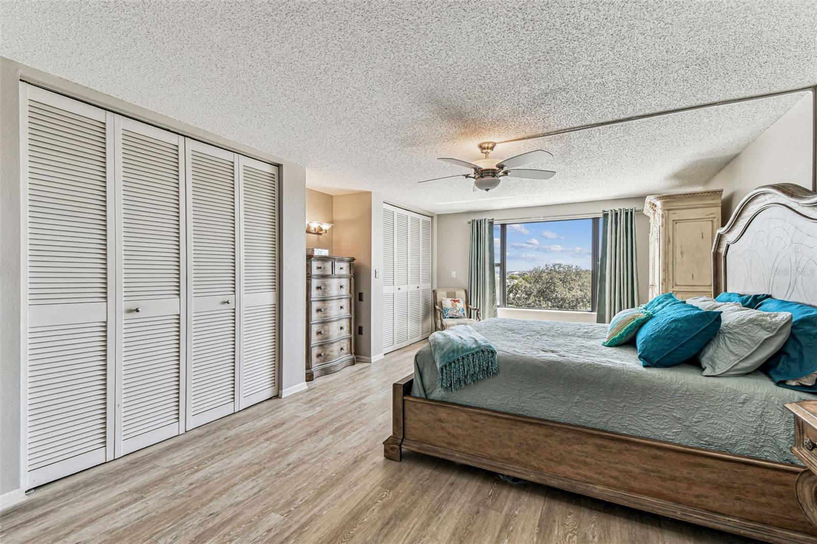 SEA ISLAND SOUTH 4 CONDO - Residential