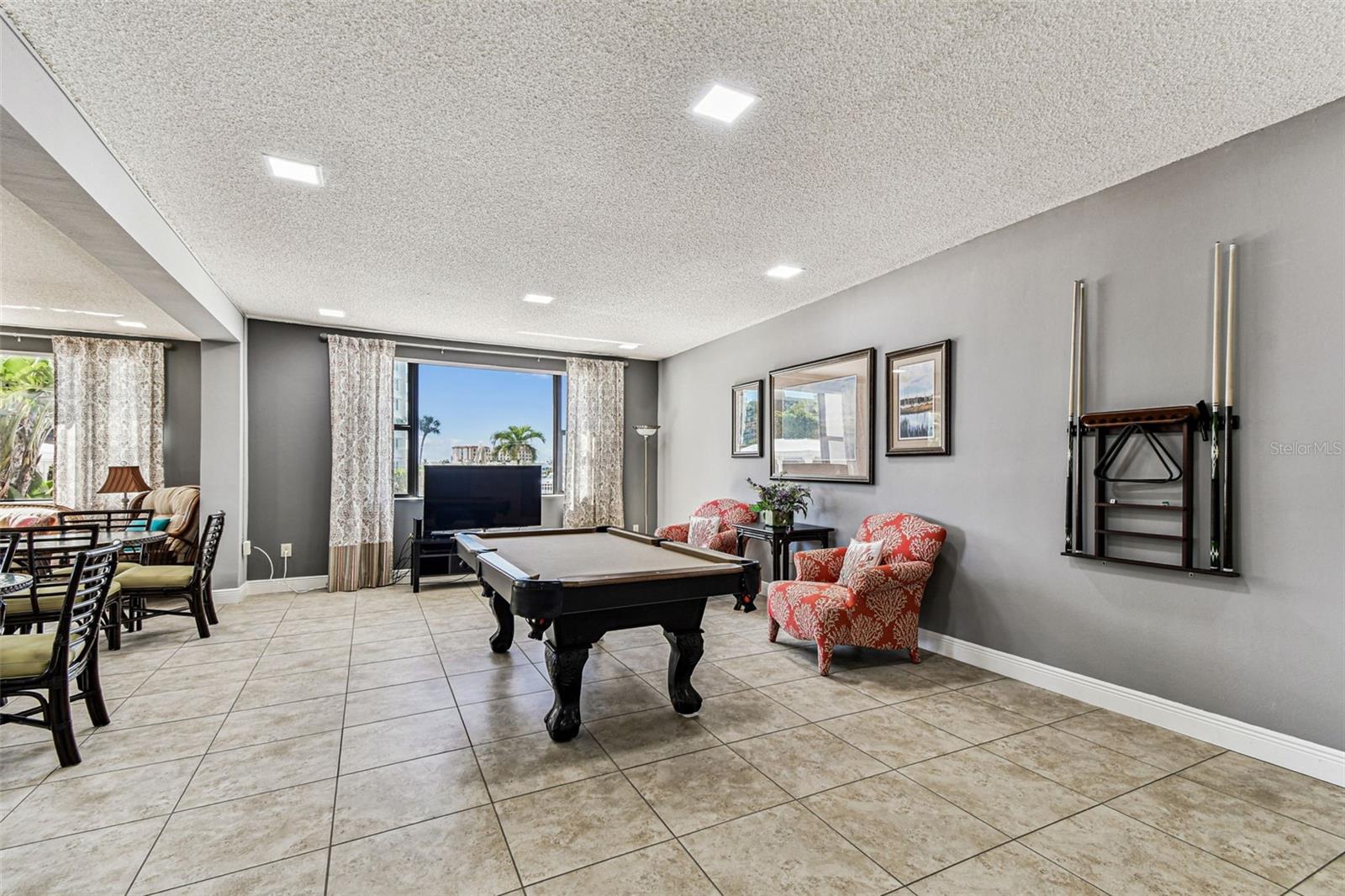 SEA ISLAND SOUTH 4 CONDO - Residential