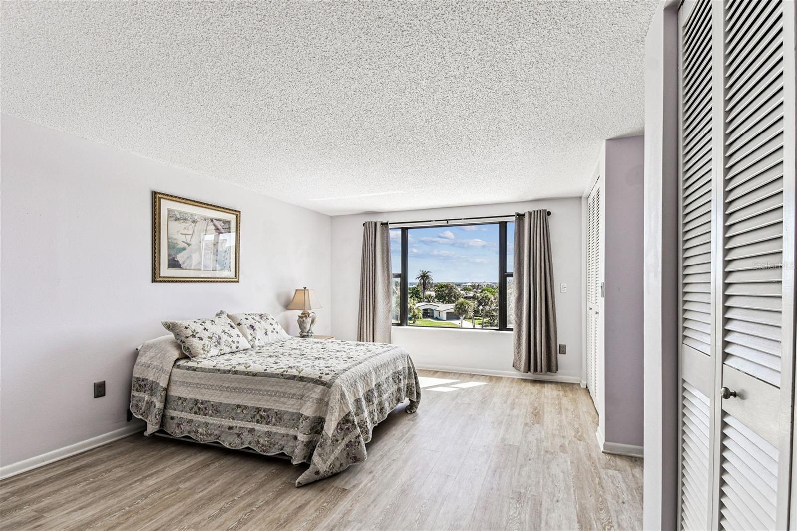 SEA ISLAND SOUTH 4 CONDO - Residential