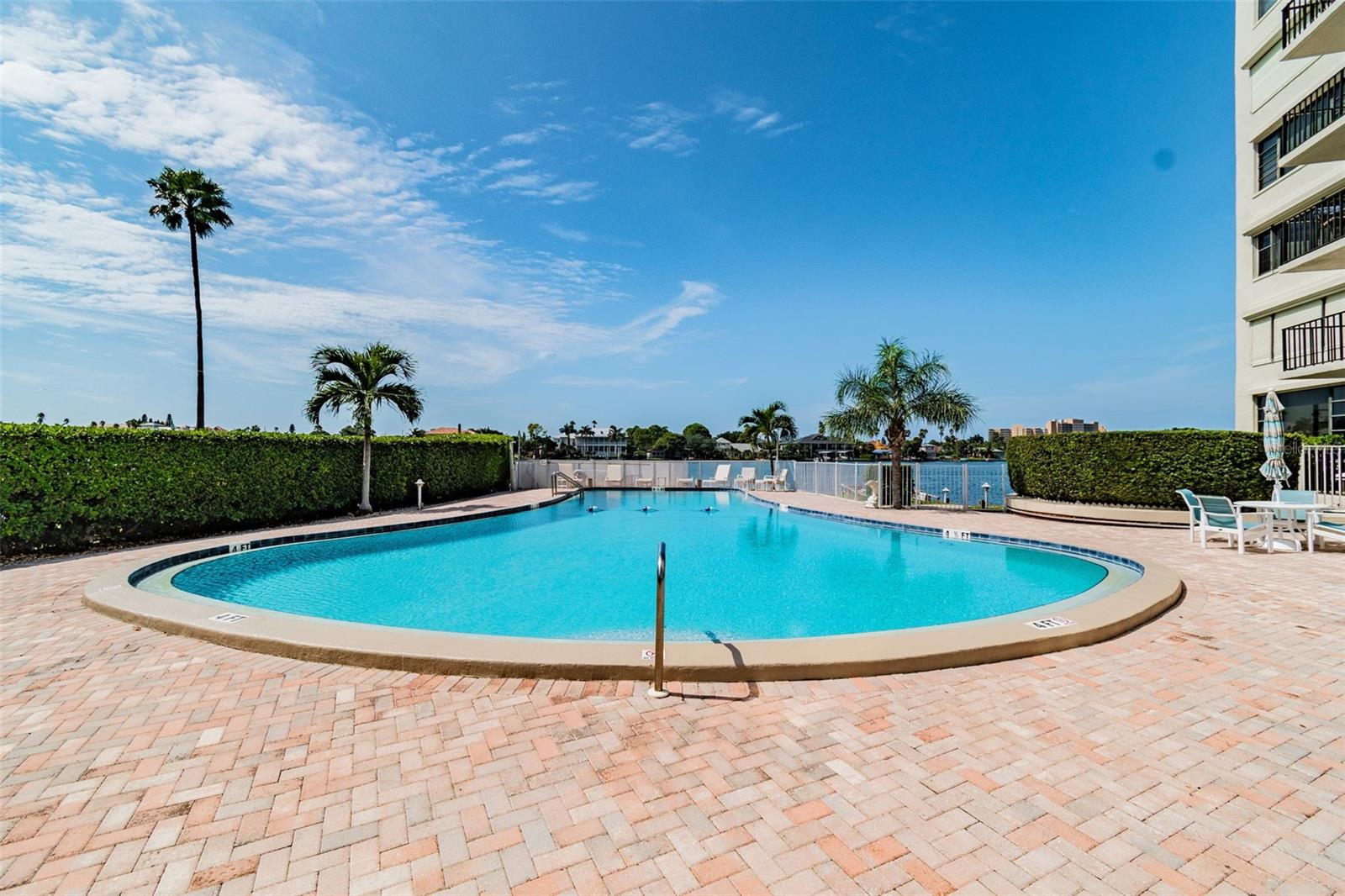 SEA ISLAND SOUTH 4 CONDO - Residential