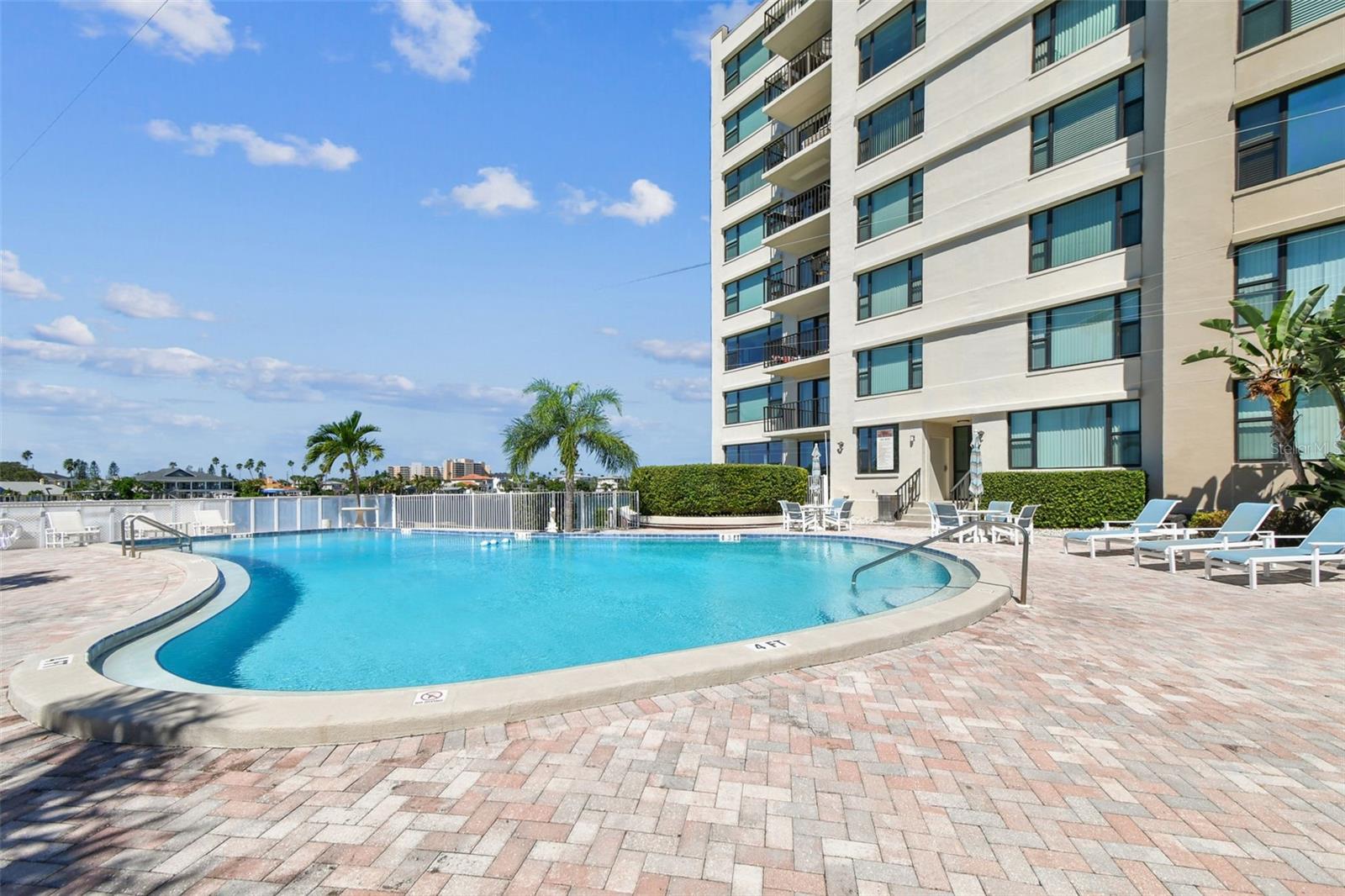 SEA ISLAND SOUTH 4 CONDO - Residential