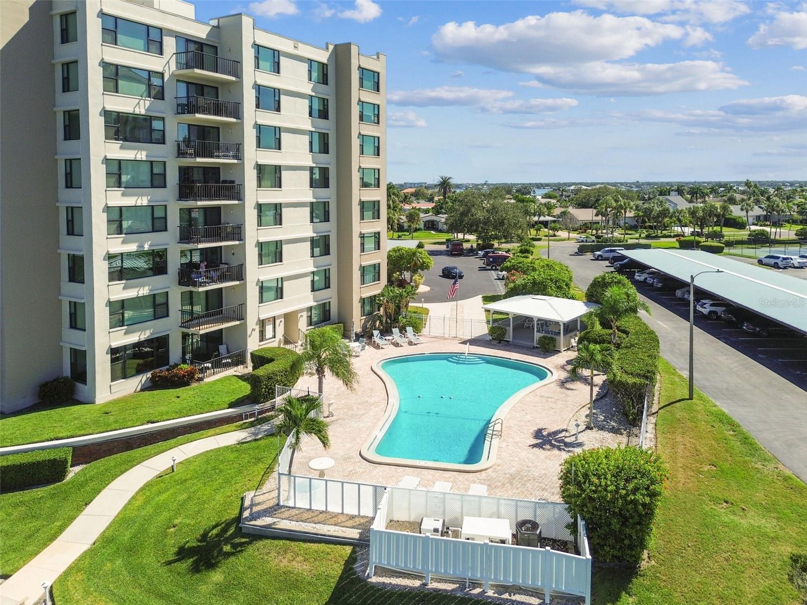 SEA ISLAND SOUTH 4 CONDO - Residential