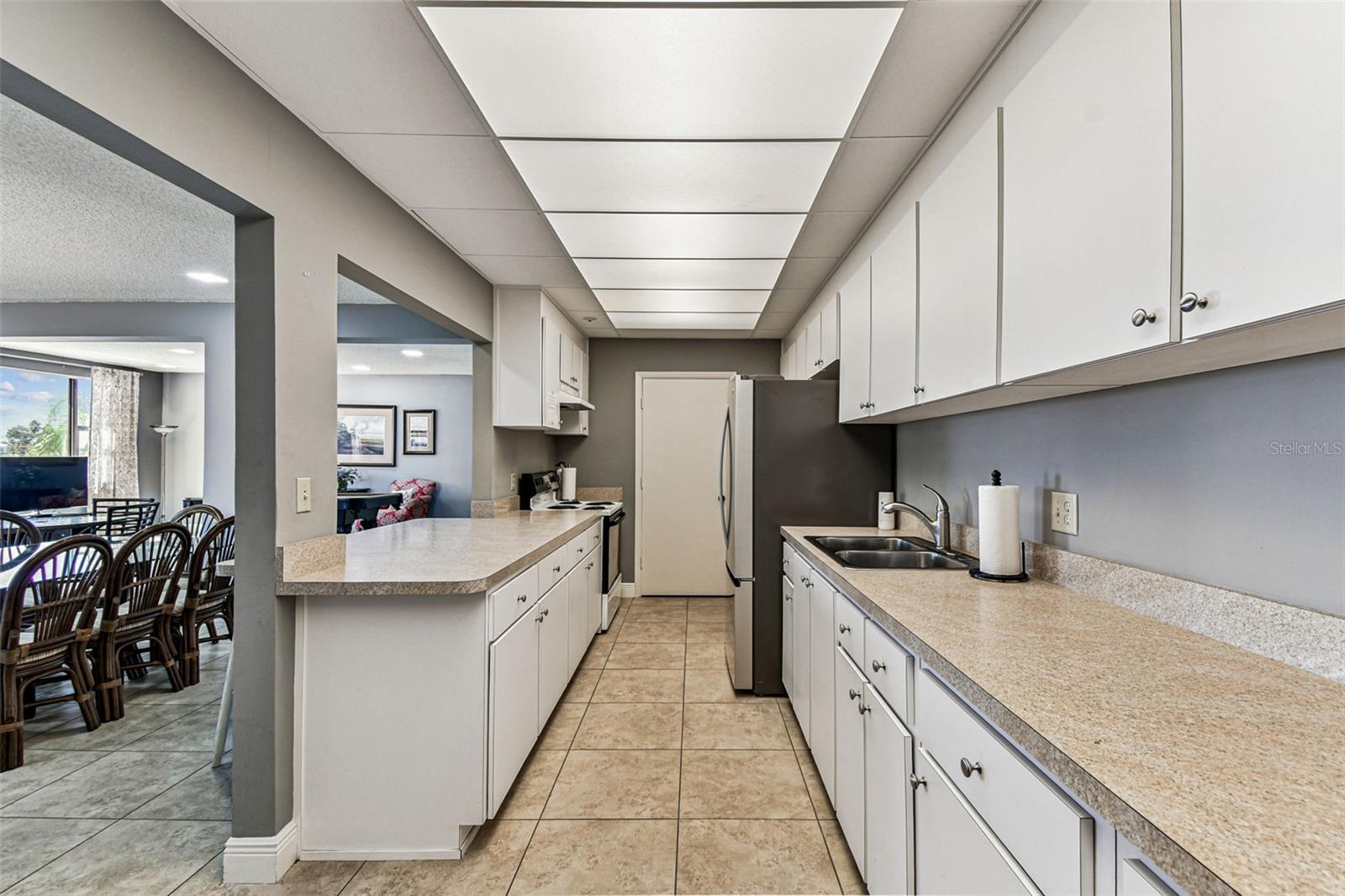 SEA ISLAND SOUTH 4 CONDO - Residential