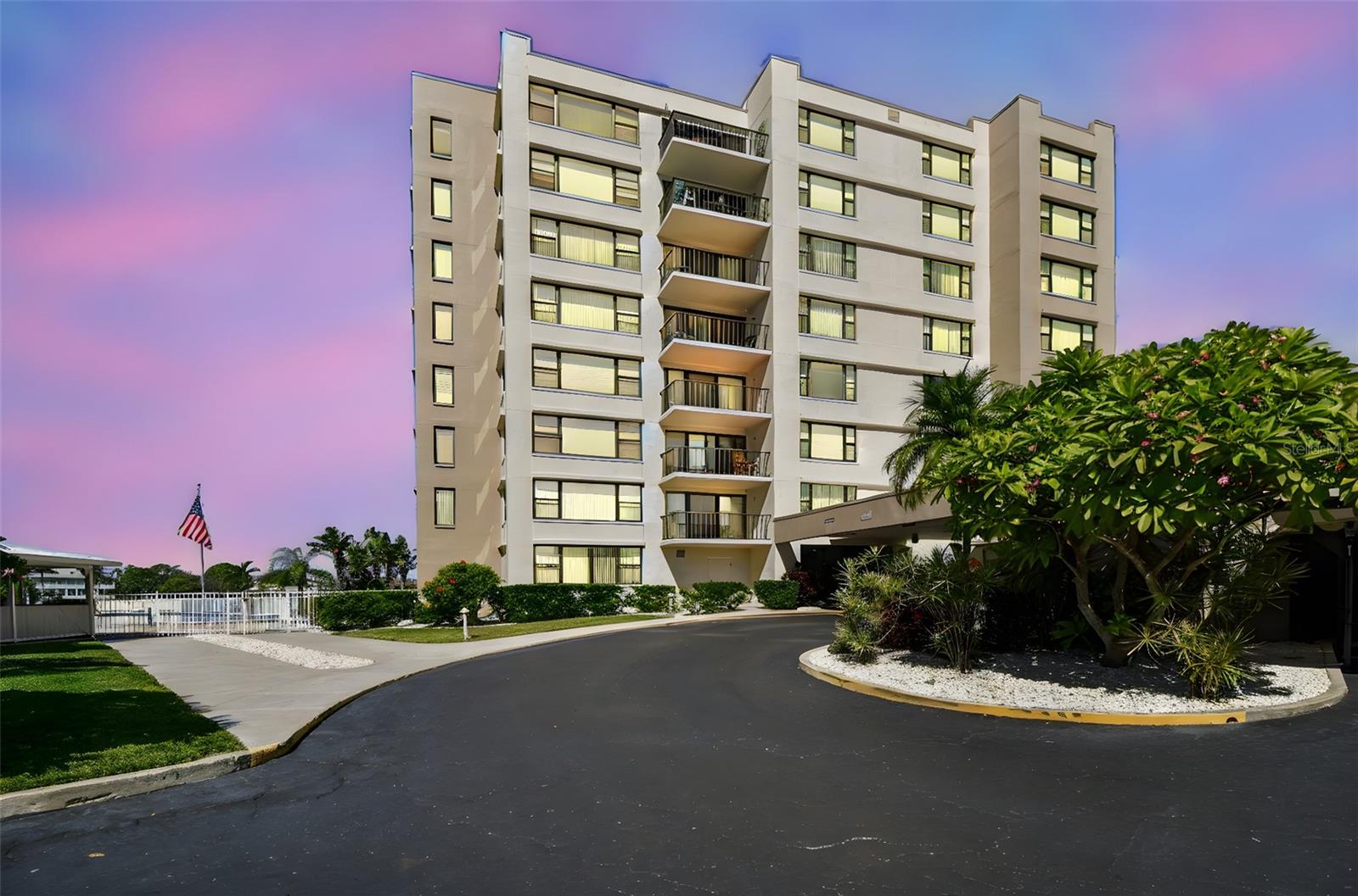 SEA ISLAND SOUTH 4 CONDO - Residential