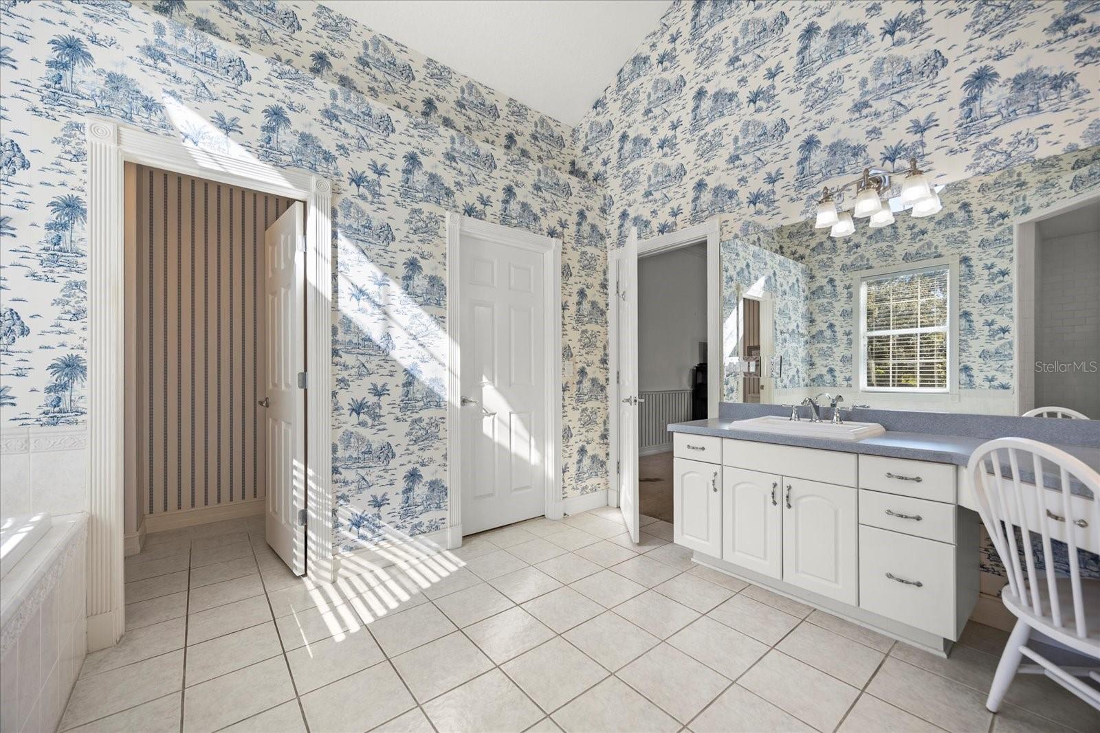 INDIAN MOUND VILLAGE - Residential