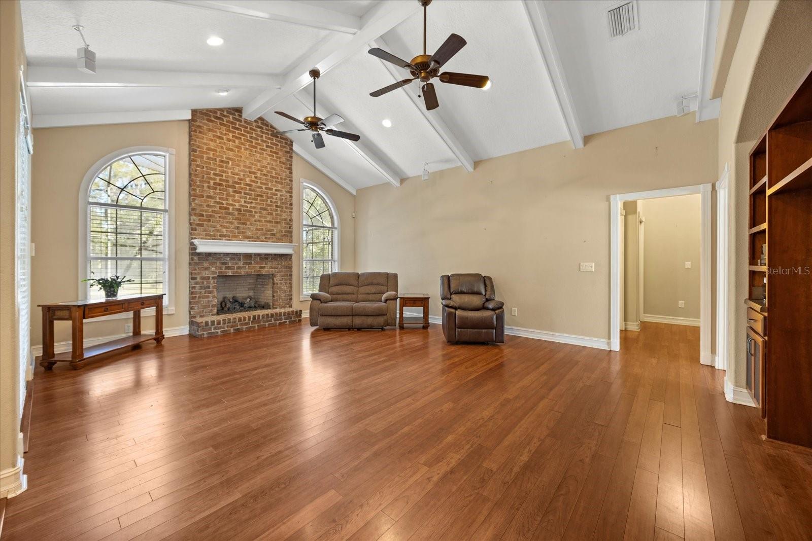 INDIAN MOUND VILLAGE - Residential