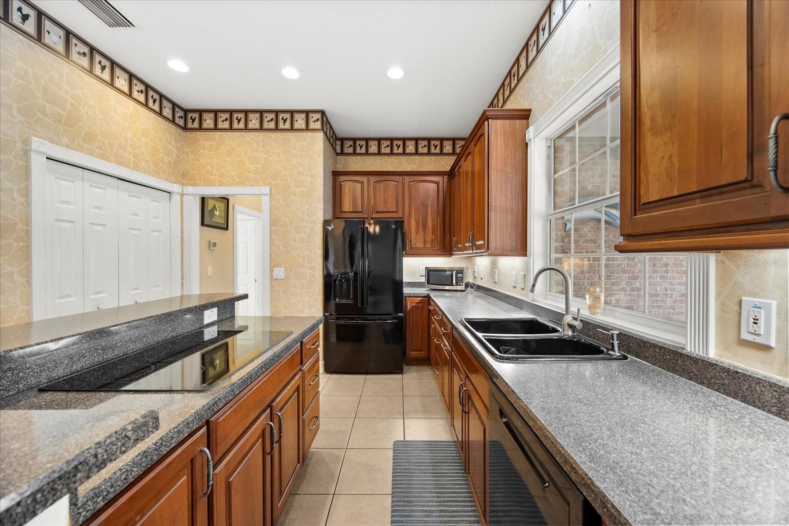 INDIAN MOUND VILLAGE - Residential