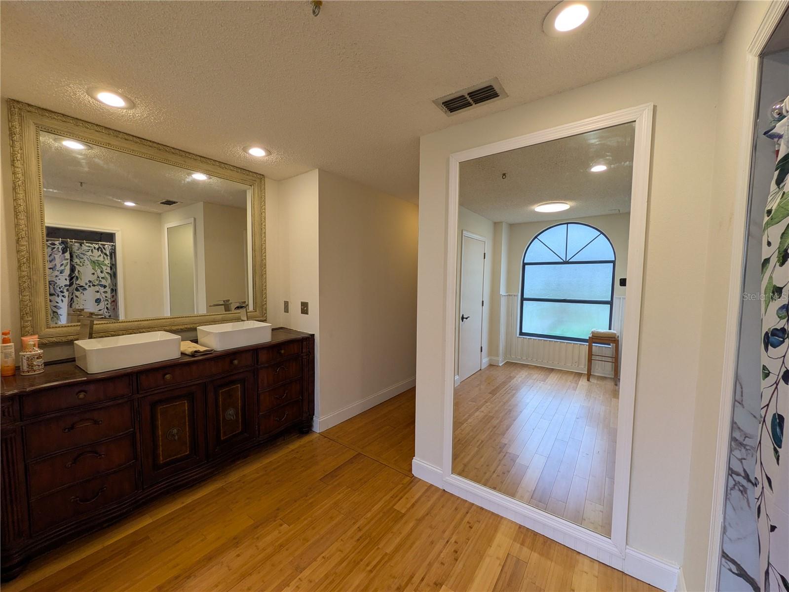 PALM WEST - Residential